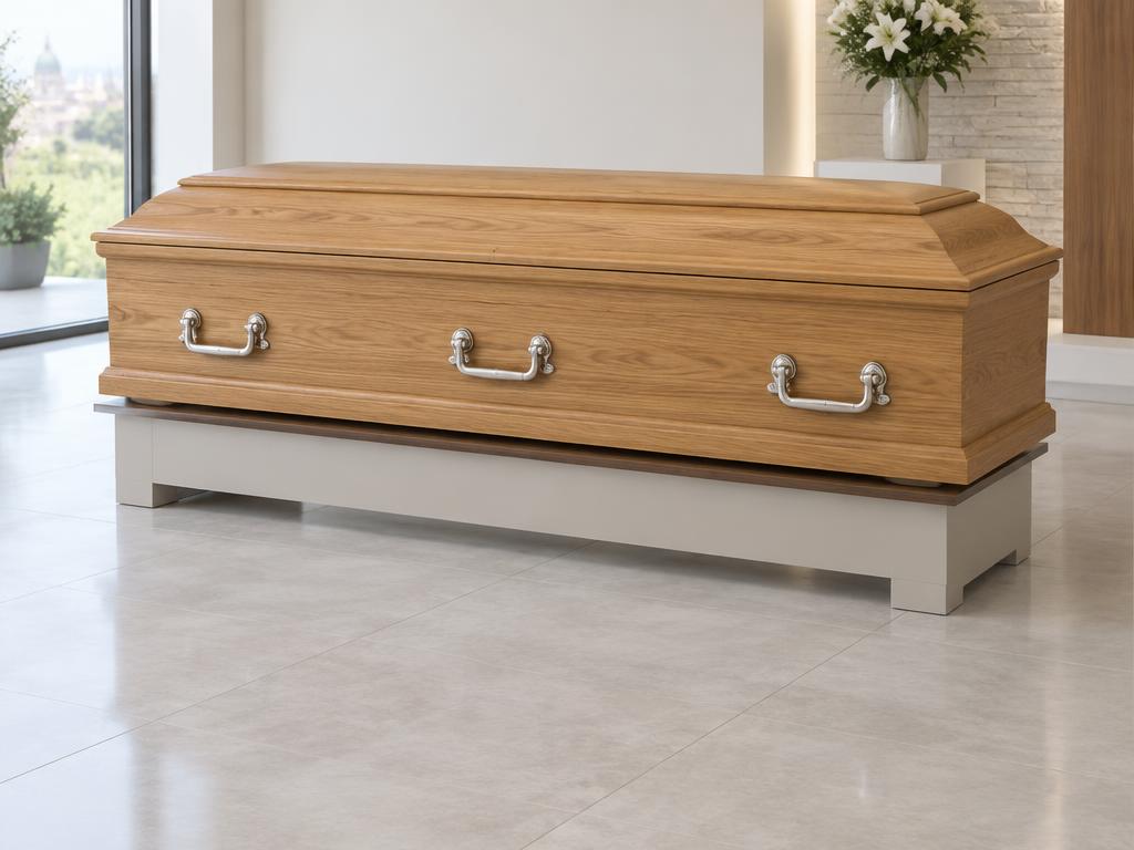 Ataúd de madera con acabado natural